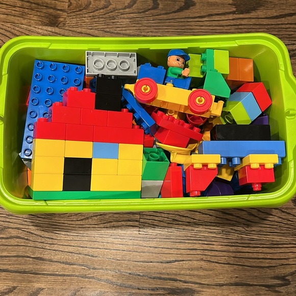LEGO Duplo Building Set with Storage Bin/Big Bricks Toodler Lego Mega Blocks - Picture 17 of 17